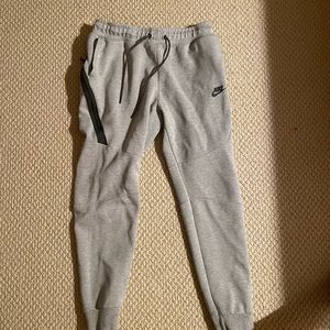 Nike Tech Fleece Joggers SZ M